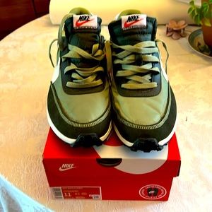 Men's Nike Waffle Debut - Size 11 - Colorway Green and White. Warn 1 time!